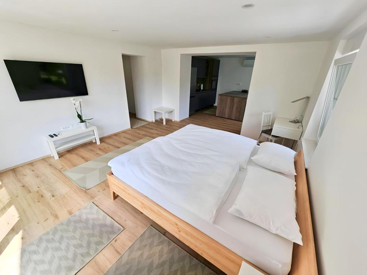 Charming Bella Hideout - Adults Only Apartment Jesenice Exterior photo